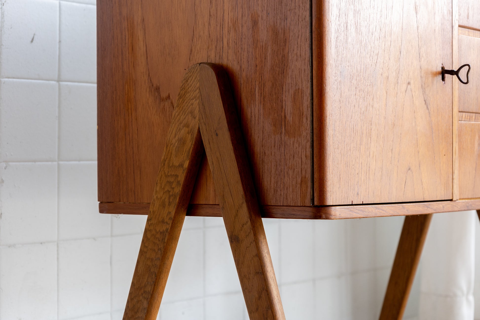 丹麥 柚木 A字腳 三抽 單門 邊櫃 OLDANMARK