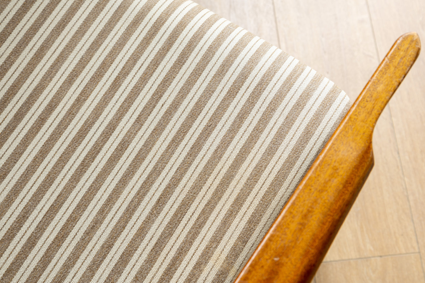 P.J. Thorsen Møbler 丹麥 柚木 扶手 餐椅 OLDANMARK