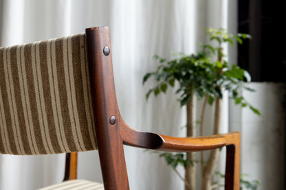 P.J. Thorsen Møbler 丹麥 柚木 扶手 餐椅 OLDANMARK