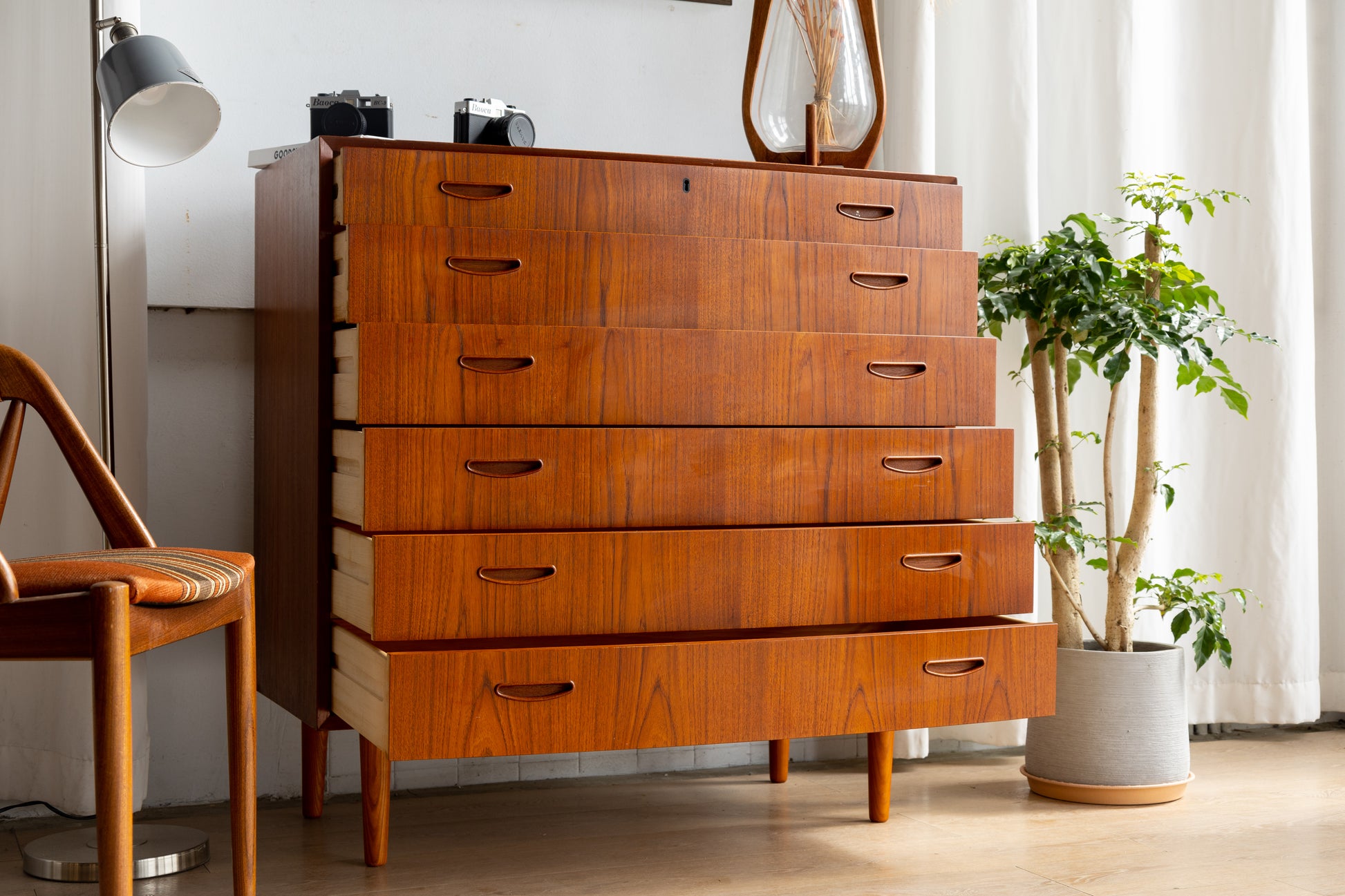 丹麥 現代風 柚木 六抽 高櫃 OLDANMARK