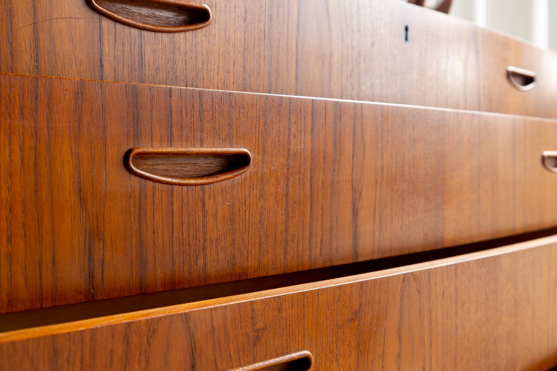 丹麥 現代風 柚木 六抽 高櫃 OLDANMARK