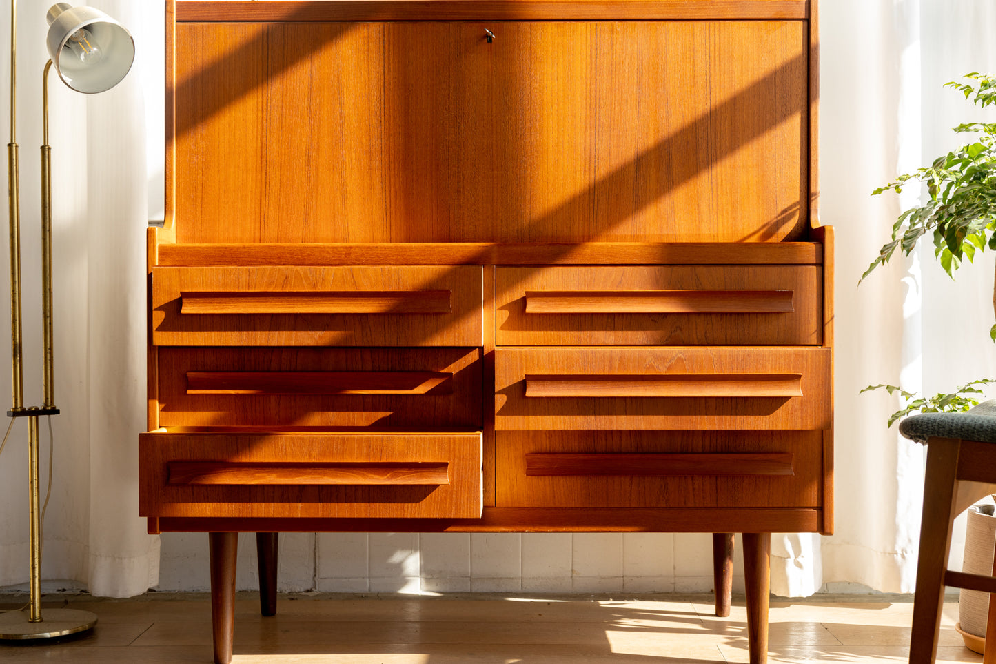 丹麥 現代風 柚木 六抽 下翻式 寫字櫃 OLDANMARK