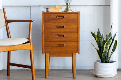 瑞典 中世紀 柚木 四抽 床頭櫃 OLDANMARK