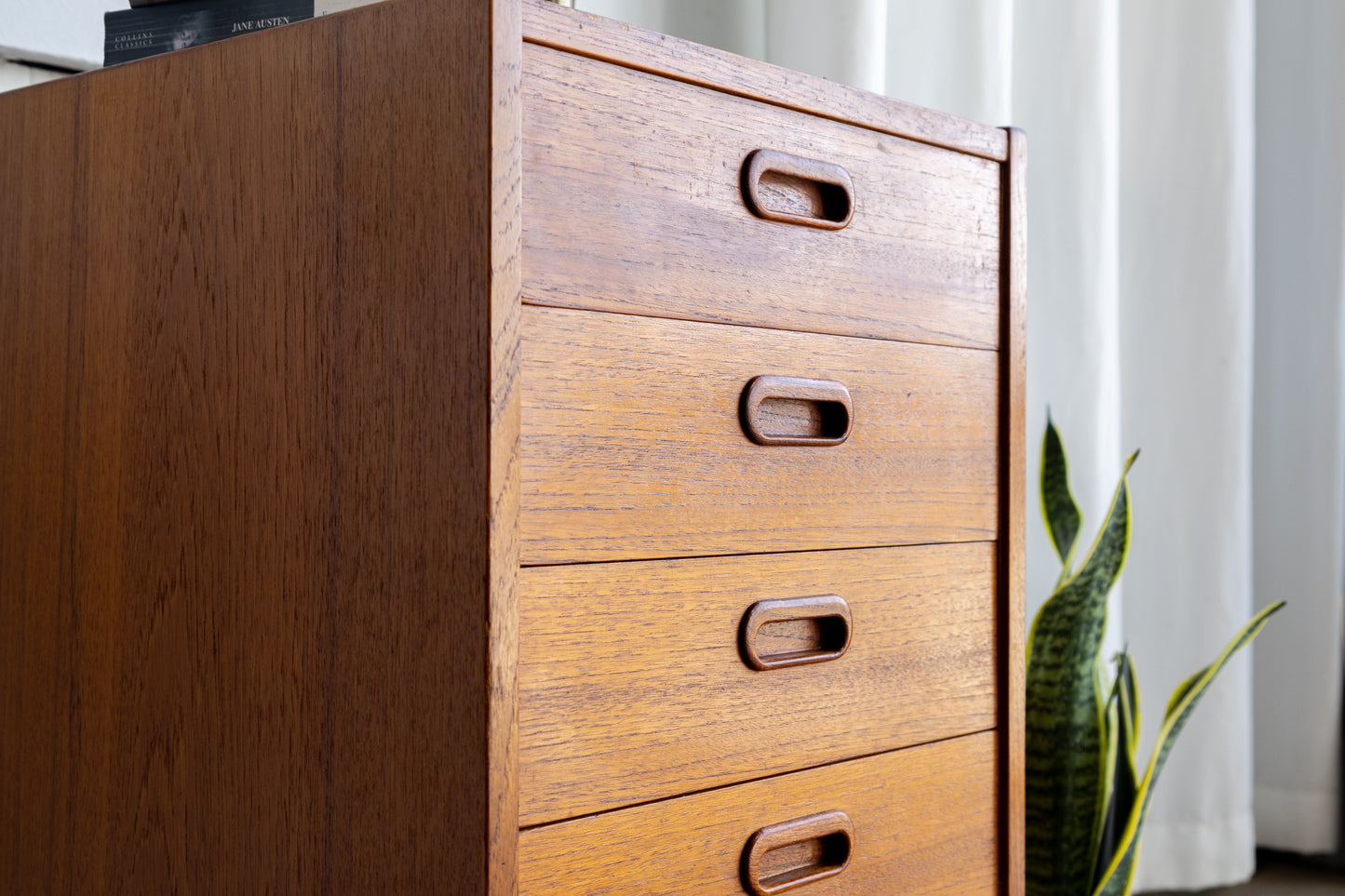 瑞典 中世紀 柚木 四抽 床頭櫃 OLDANMARK
