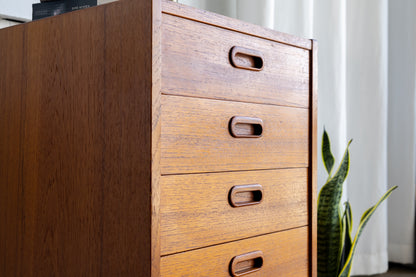 瑞典 中世紀 柚木 四抽 床頭櫃 OLDANMARK