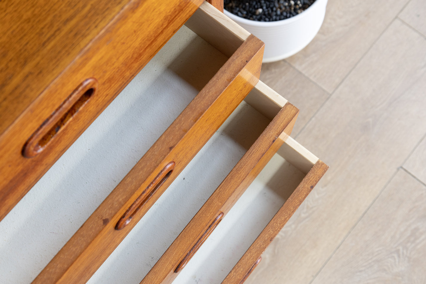 瑞典 中世紀 柚木 四抽 床頭櫃 OLDANMARK