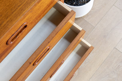 瑞典 中世紀 柚木 四抽 床頭櫃 OLDANMARK