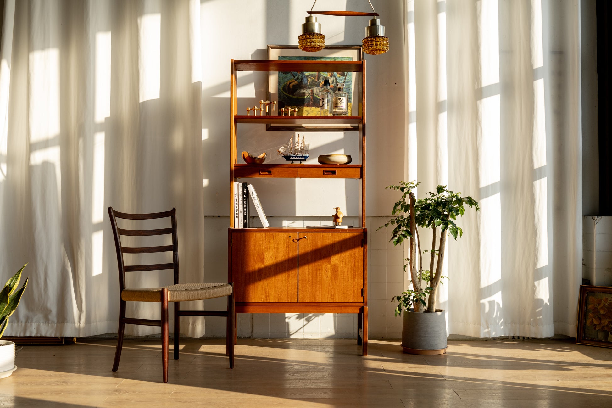 Skaraborgs Möbelindustri 瑞典 柚木 展示櫃 OLDANMARK