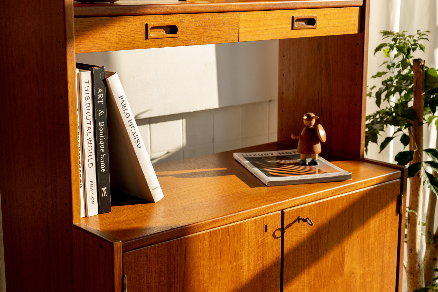 Skaraborgs Möbelindustri 瑞典 柚木 展示櫃 OLDANMARK