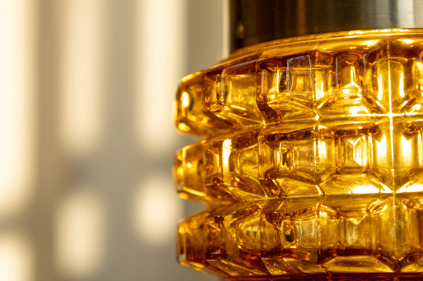 Vitrika 琥珀色 幾何壓紋 雙頭吊燈 OLDANMARK