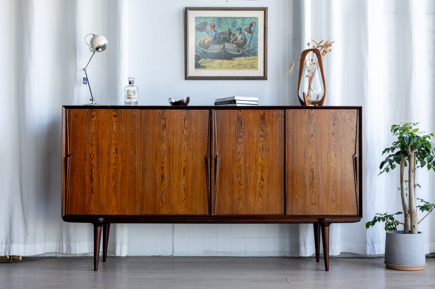 Gunni Omann Model 19 丹麥玫瑰木邊櫃 OLDANMARK