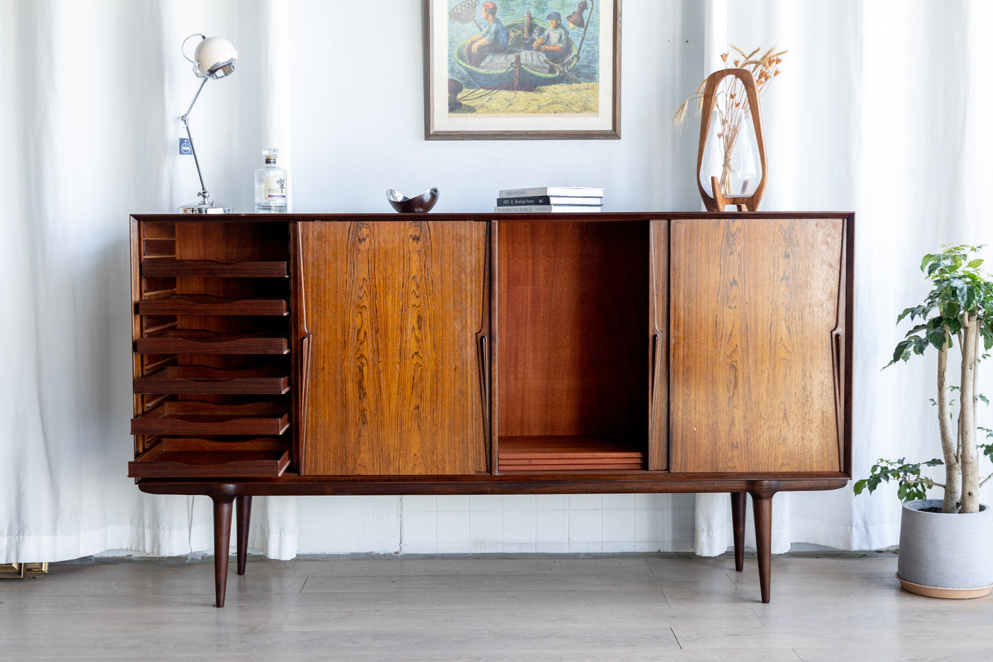 Gunni Omann Model 19 丹麥玫瑰木邊櫃 OLDANMARK