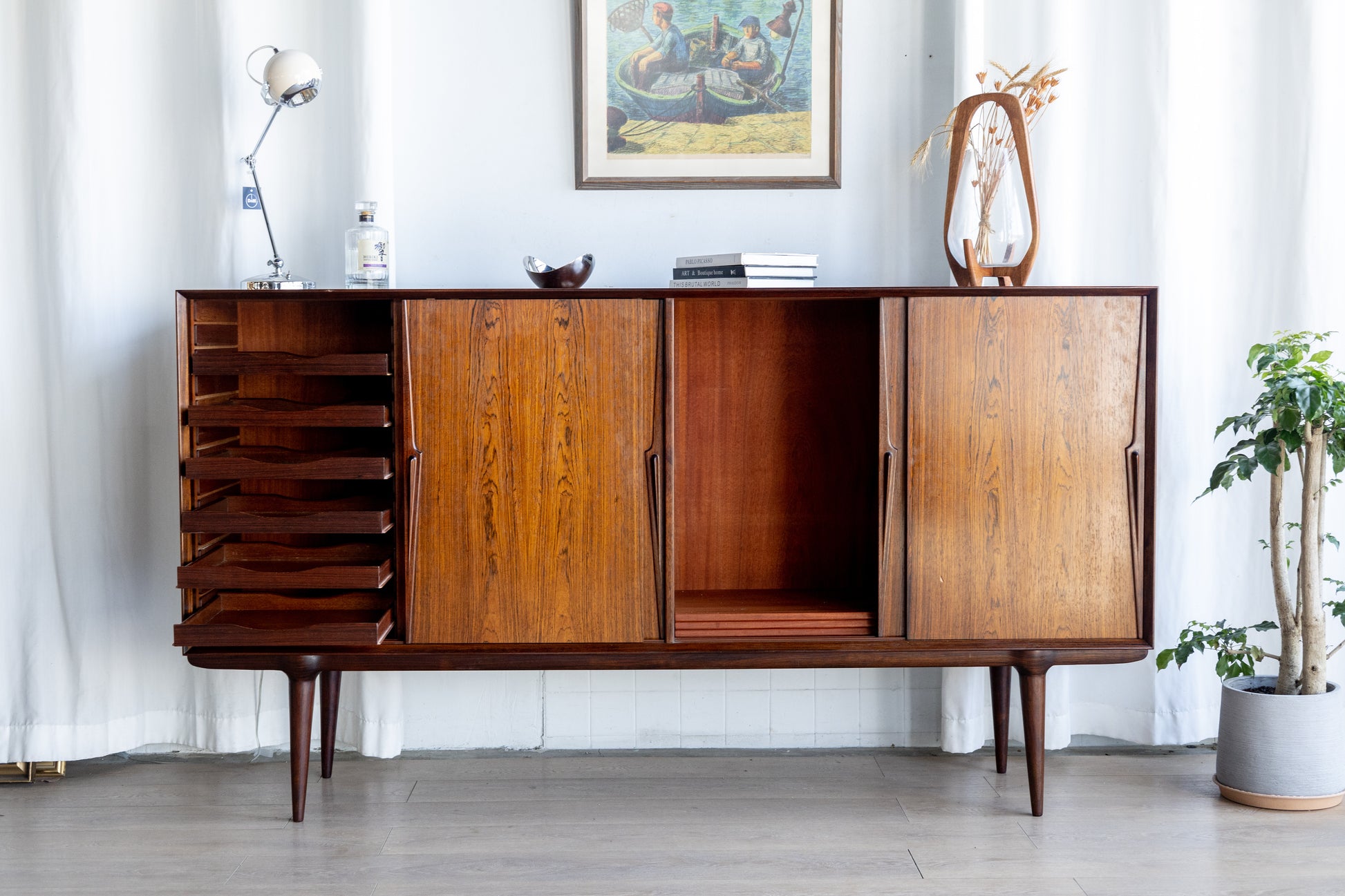 Gunni Omann Model 19 丹麥玫瑰木邊櫃 OLDANMARK