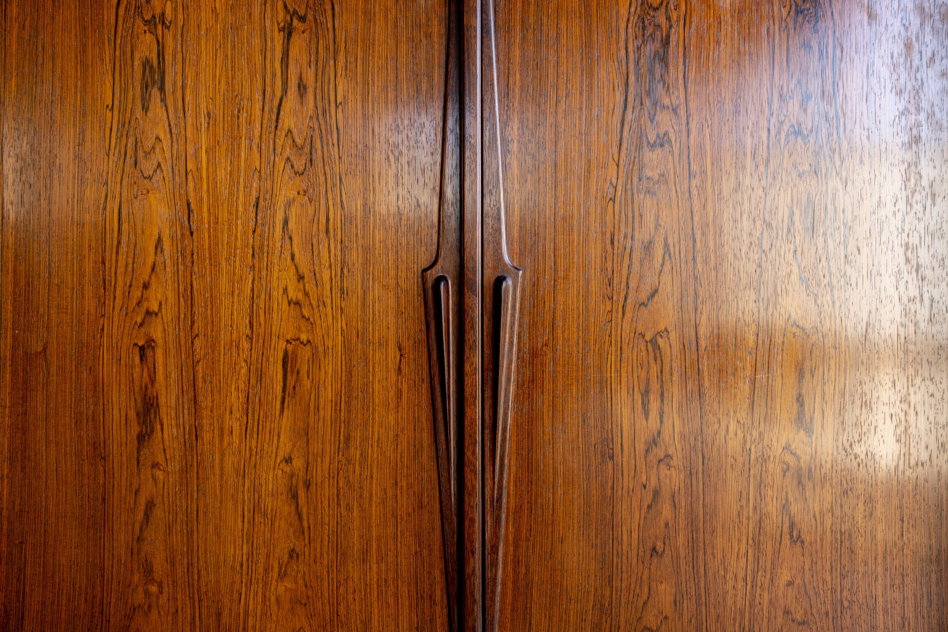 Gunni Omann Model 19 丹麥玫瑰木邊櫃 OLDANMARK