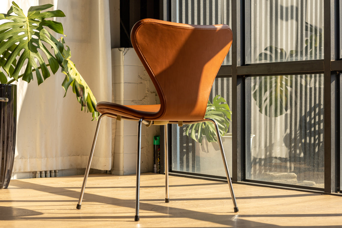 Fritz Hansen Series 7 #Cognac Leather OLDANMARK