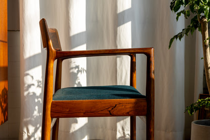 Johannes Nørgaard Model 152 玫瑰木扶手椅 OLDANMARK