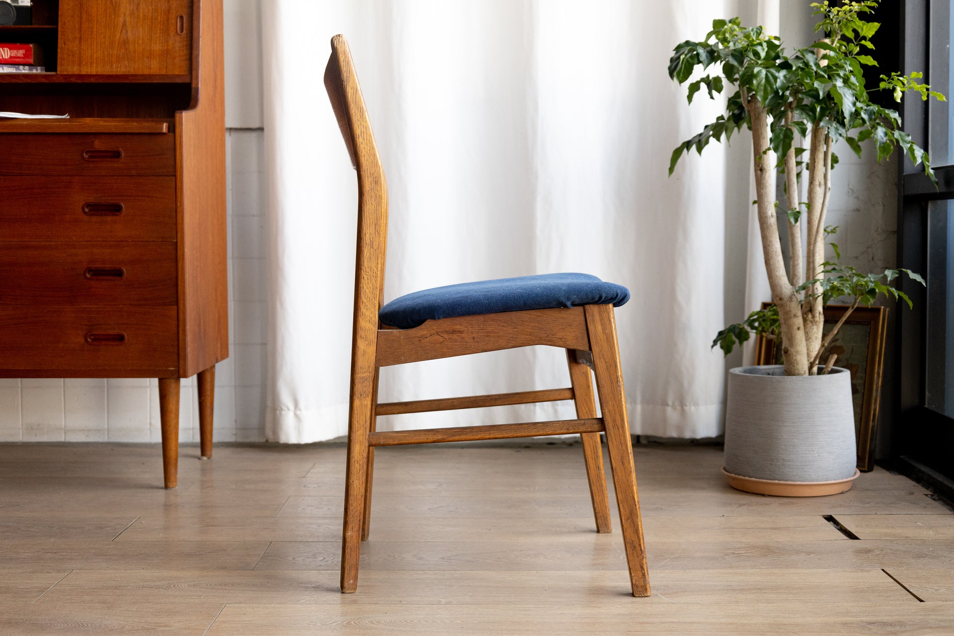 丹麥 柚木 弧形背板 餐椅 OLDANMARK