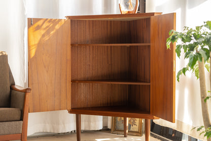 丹麥 現代 柚木 雙門 轉角櫃 OLDANMARK