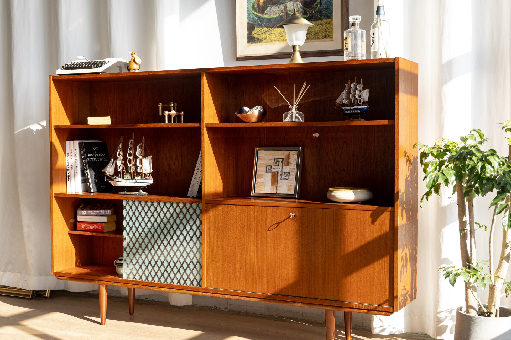 丹麥 柚木 多功能 展示邊櫃 OLDANMARK