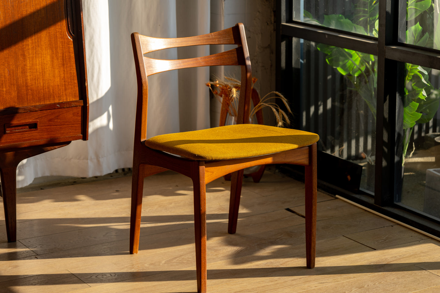 Sven Ellekaer 丹麥柚木餐椅 OLDANMARK