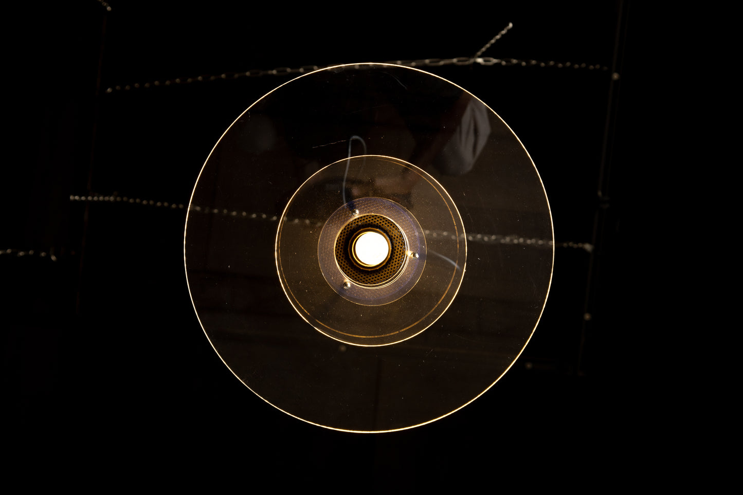Design Light A/S｜Space Age 壓克力吊燈 OLDANMARK