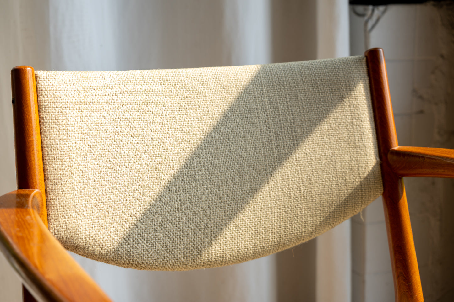 丹麥 柚木 直角扶手 餐椅 OLDANMARK