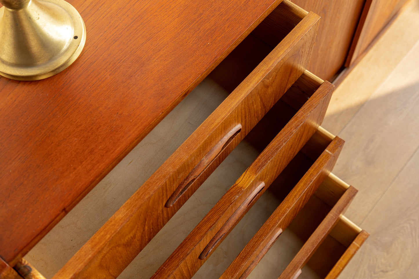 丹麥 柚木 長型 拉門 邊櫃 OLDANMARK