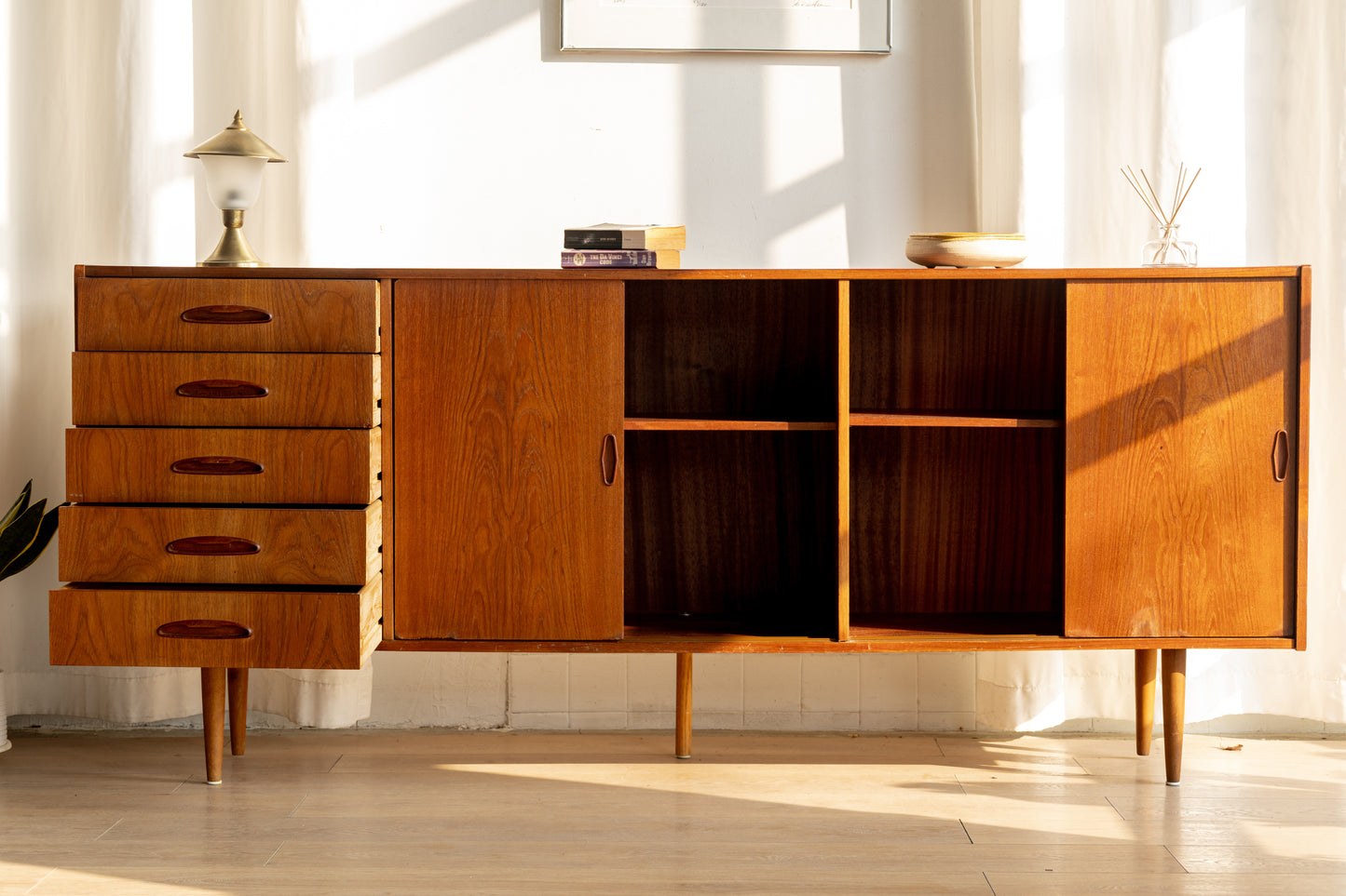 丹麥 柚木 長型 拉門 邊櫃 OLDANMARK