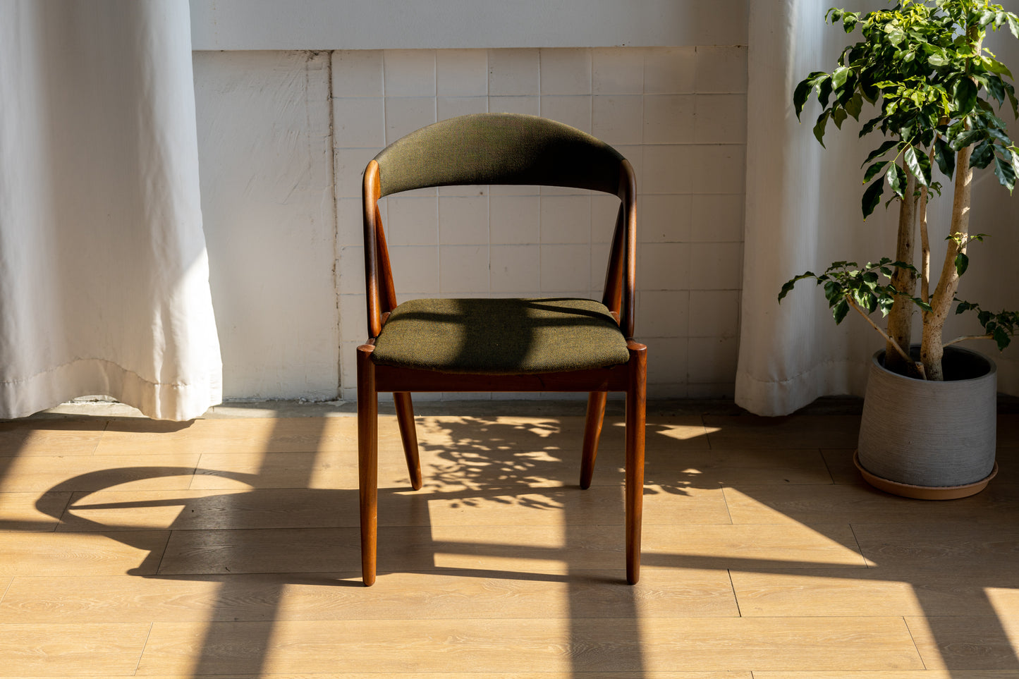 Kai Kristiansen Model 31 餐椅/綠絨布 OLDANMARK