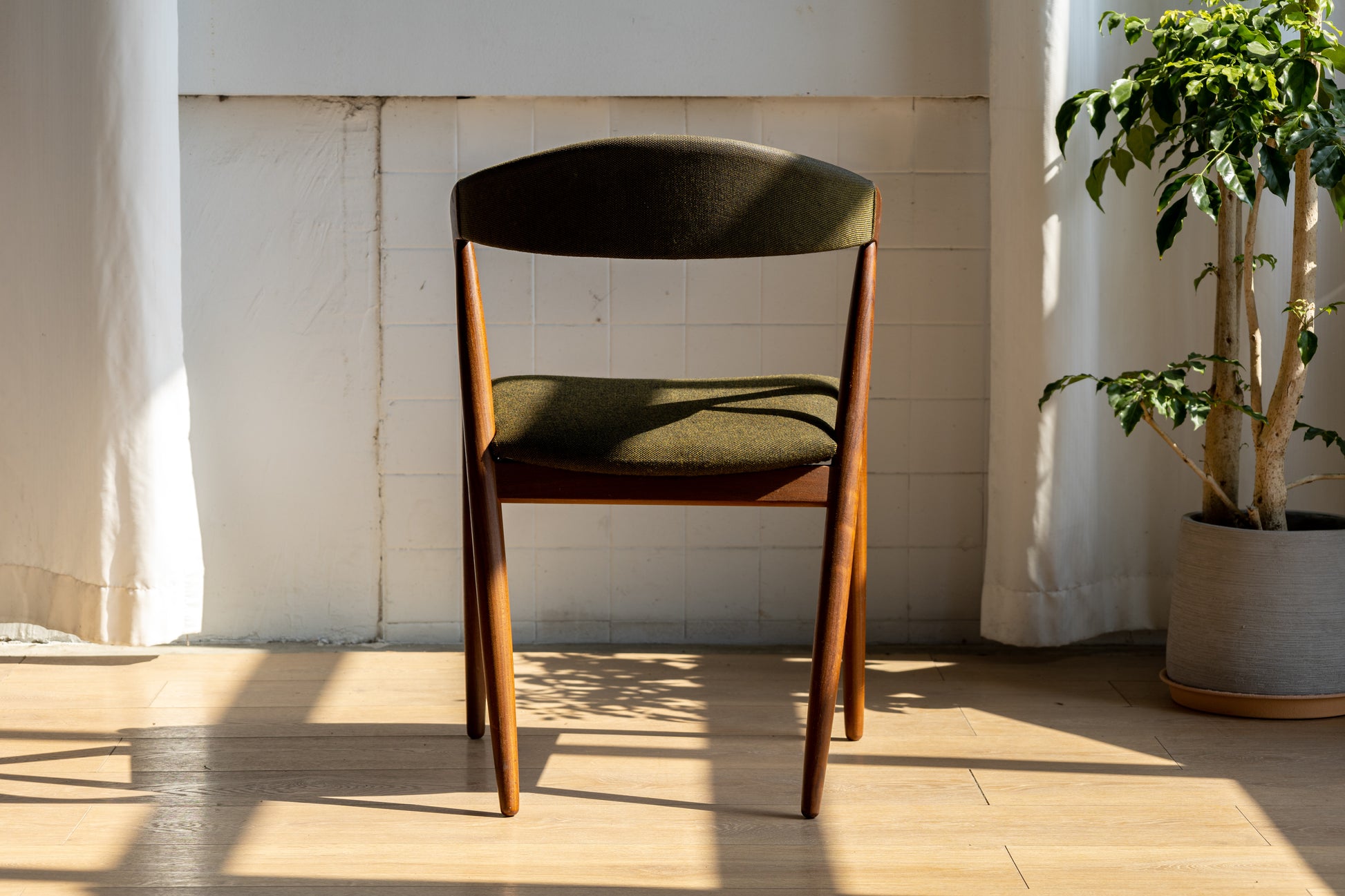 Kai Kristiansen Model 31 餐椅/綠絨布 OLDANMARK