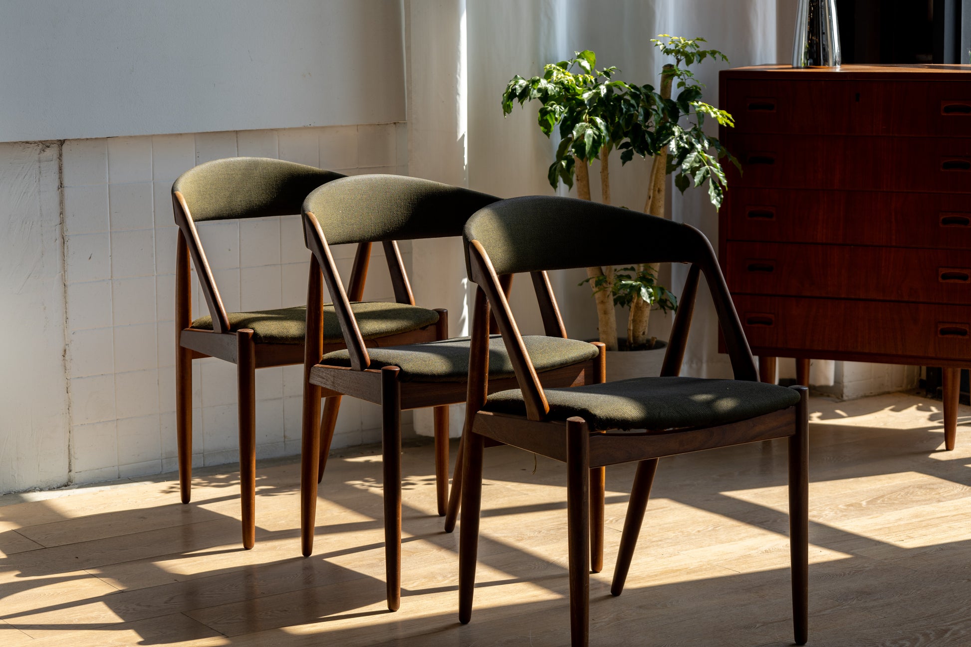 Kai Kristiansen Model 31 餐椅/綠絨布 OLDANMARK