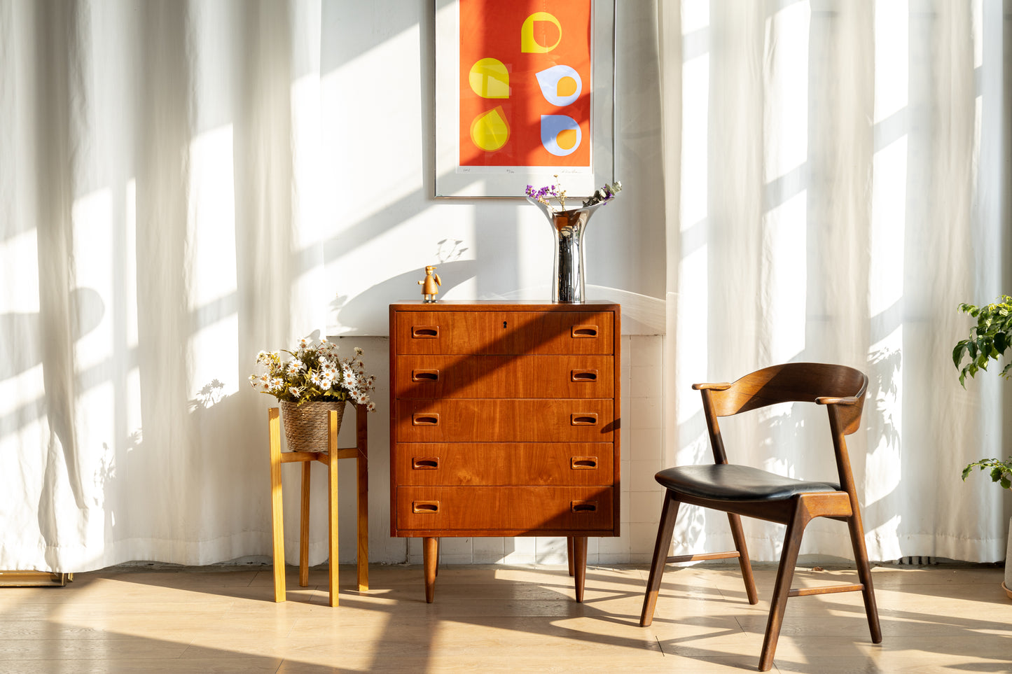 丹麥 玫瑰木 燈光 展示櫃 (副本) OLDANMARK