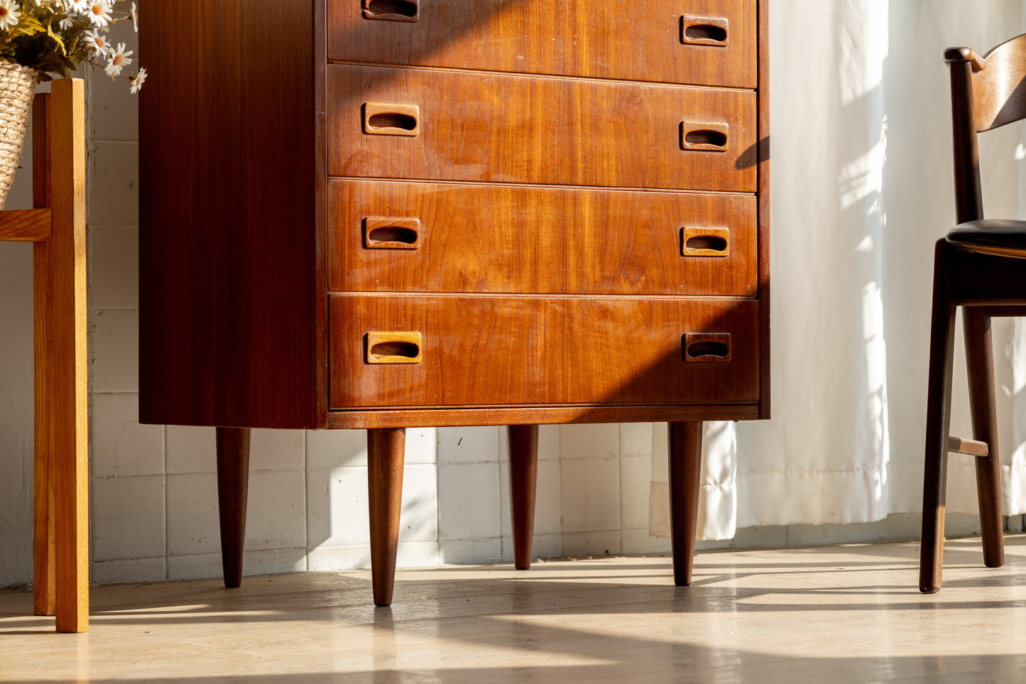 丹麥 玫瑰木 燈光 展示櫃 (副本) OLDANMARK