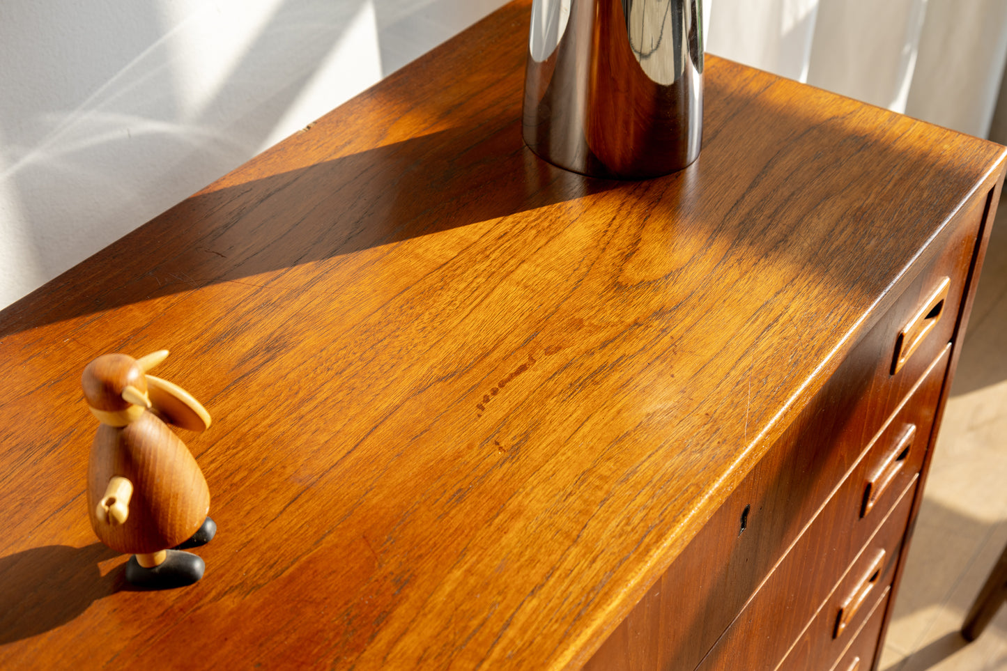 丹麥 玫瑰木 燈光 展示櫃 (副本) OLDANMARK