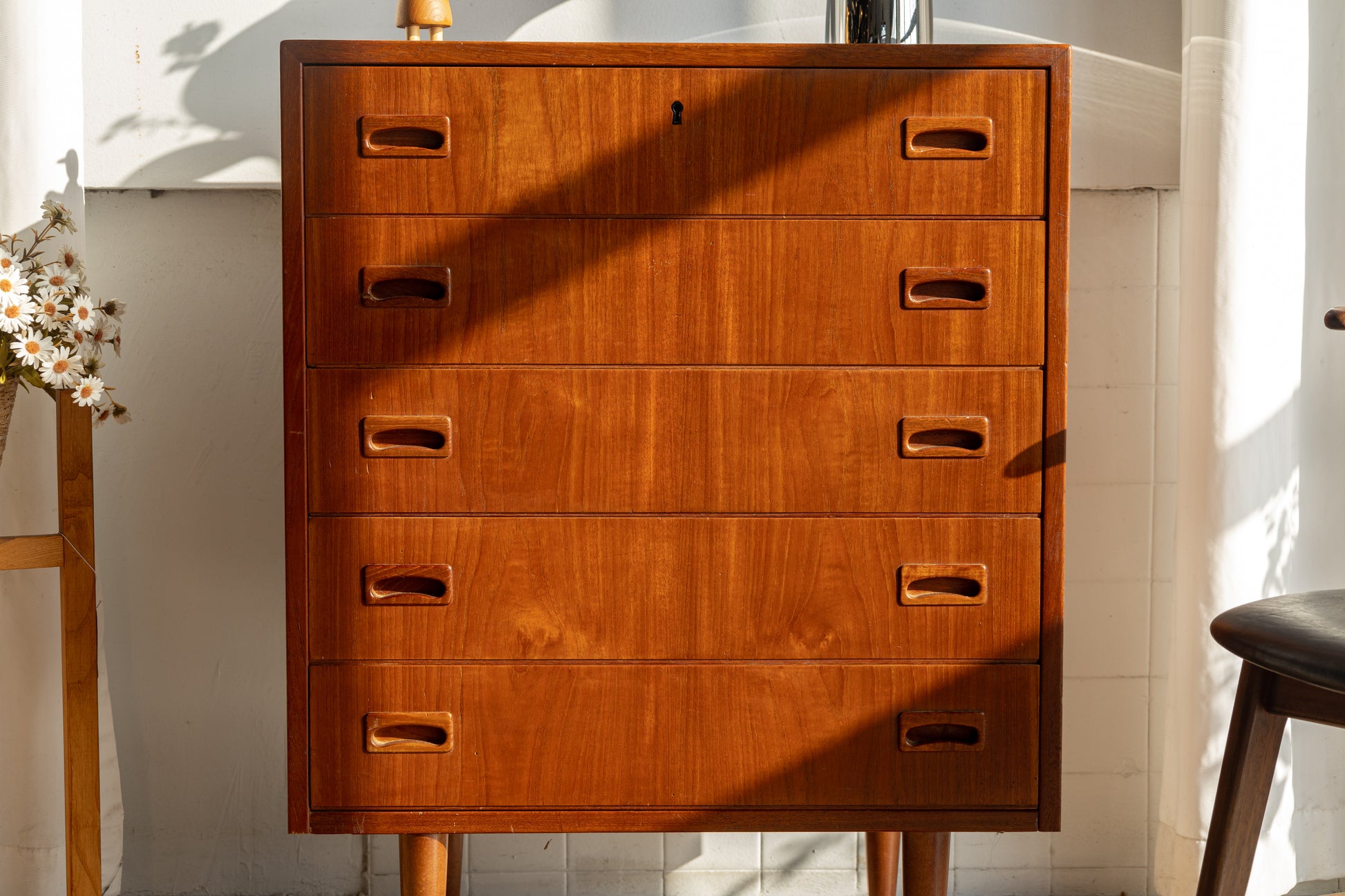 丹麥 玫瑰木 燈光 展示櫃 (副本) OLDANMARK