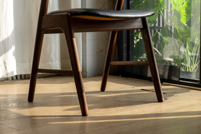 Kai Kristiansen Model 32 柚木扶手餐椅 OLDANMARK