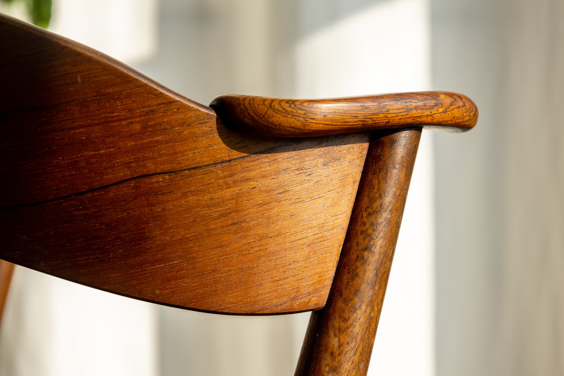 Kai Kristiansen Model 32 柚木扶手餐椅 OLDANMARK