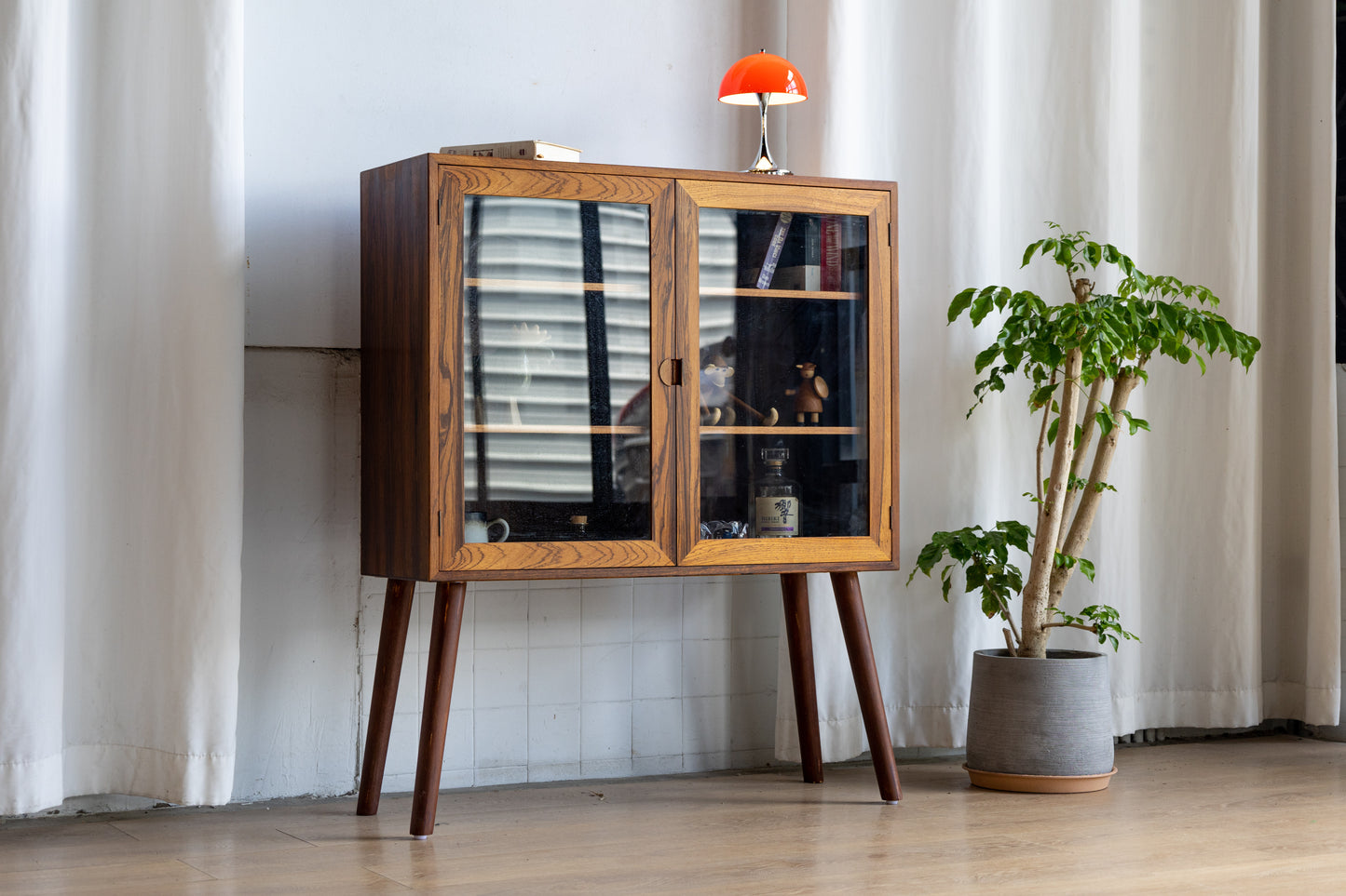 丹麥 玫瑰木 高腳 玻璃展示櫃 OLDANMARK