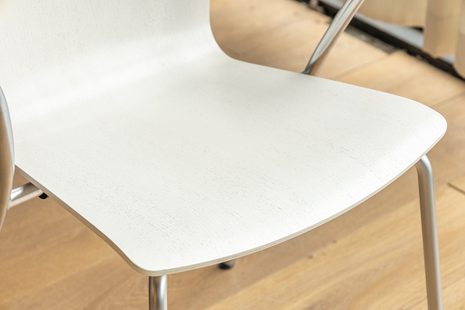 Fritz Hansen Vico Duo 金屬腳扶手椅 OLDANMARK