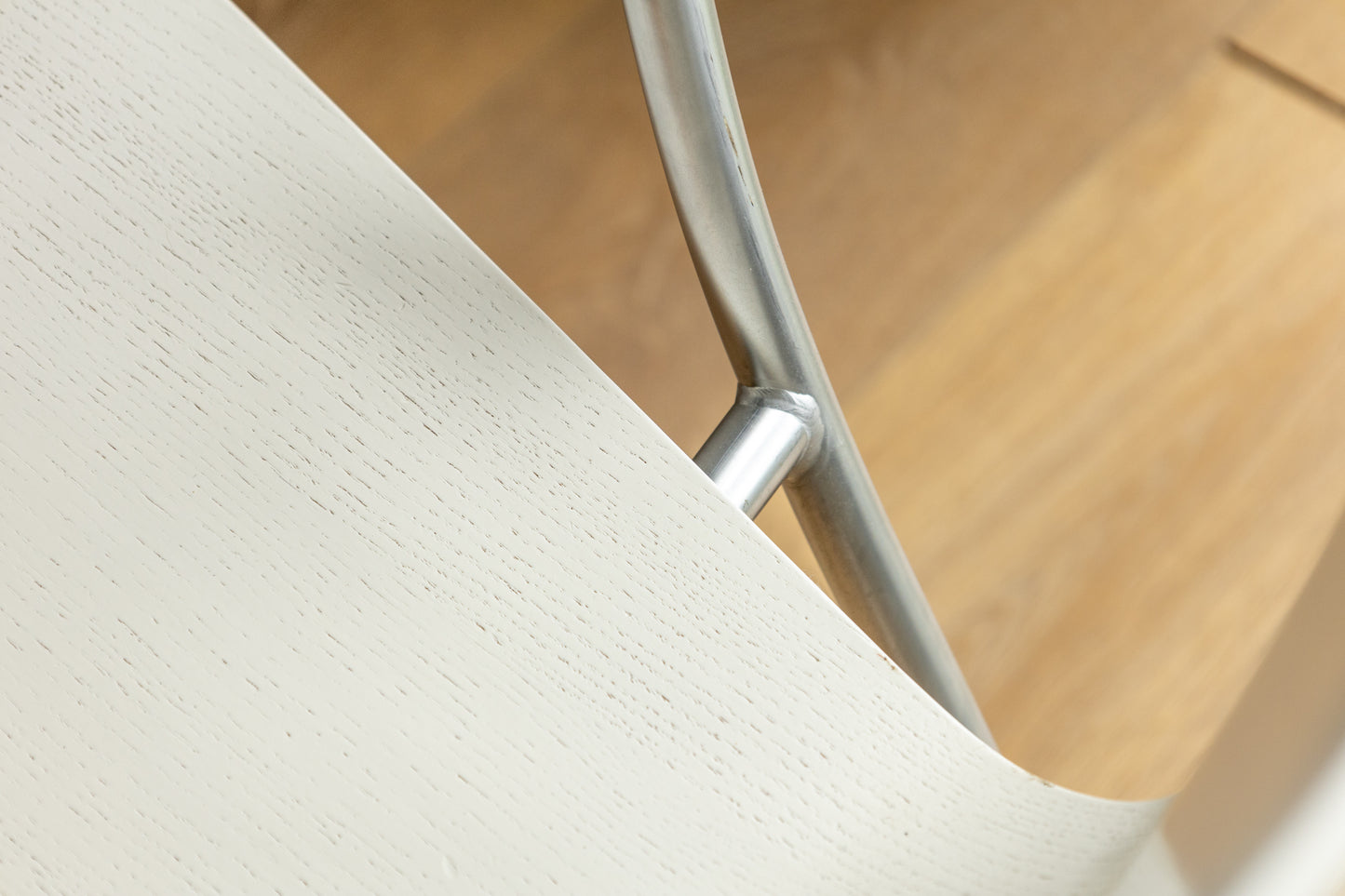 Fritz Hansen Vico Duo 金屬腳扶手椅 OLDANMARK