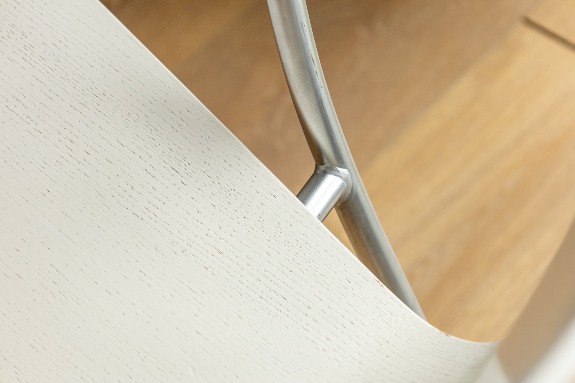 Fritz Hansen Vico Duo 金屬腳扶手椅 OLDANMARK