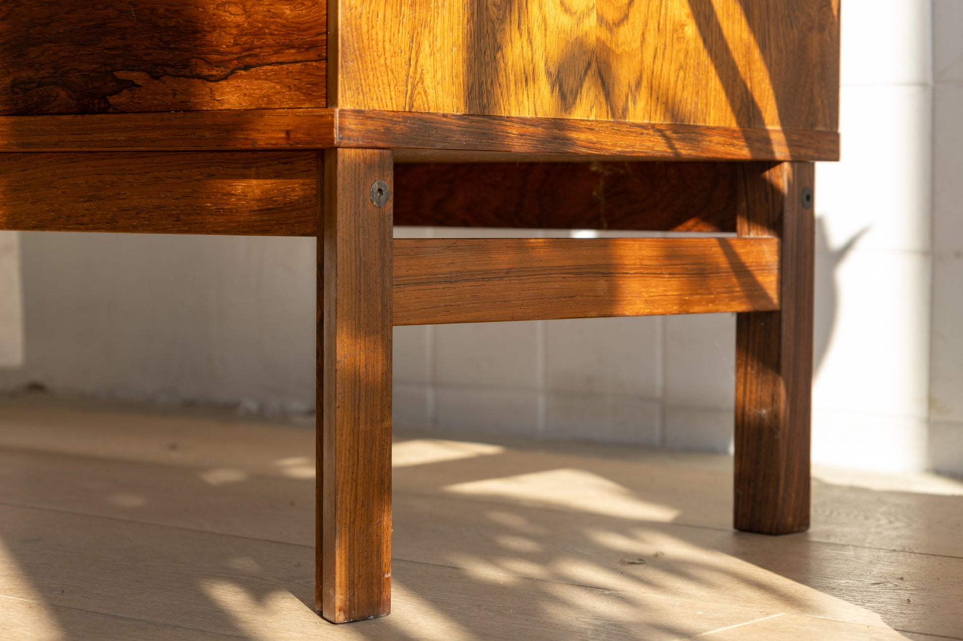 丹麥 玫瑰木 兩件式 內收門 收納櫃 OLDANMARK