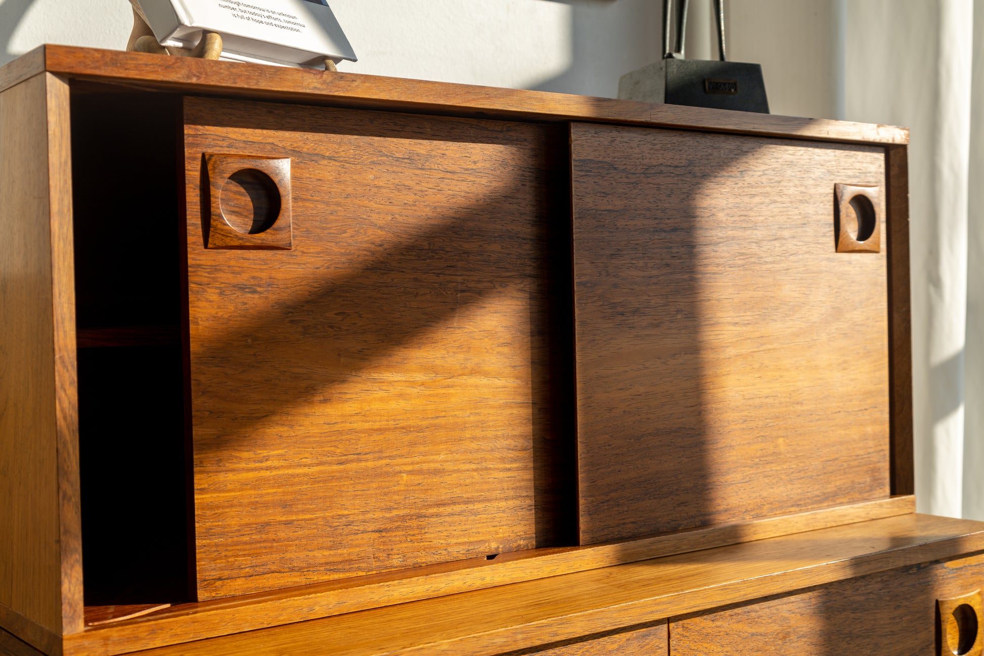 丹麥 玫瑰木 兩件式 內收門 收納櫃 OLDANMARK