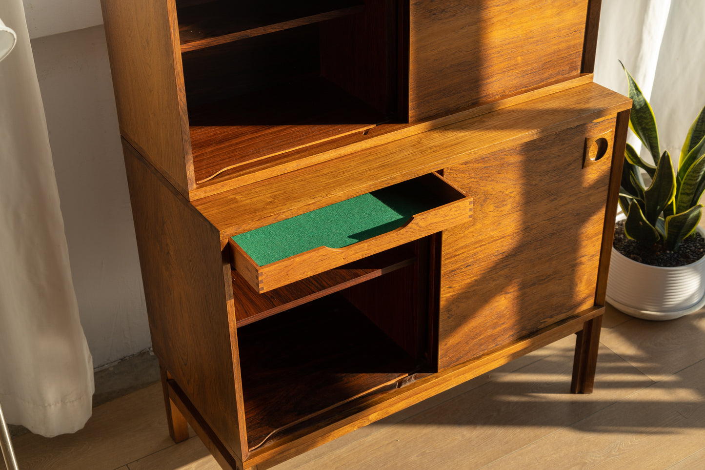 丹麥 玫瑰木 兩件式 內收門 收納櫃 OLDANMARK