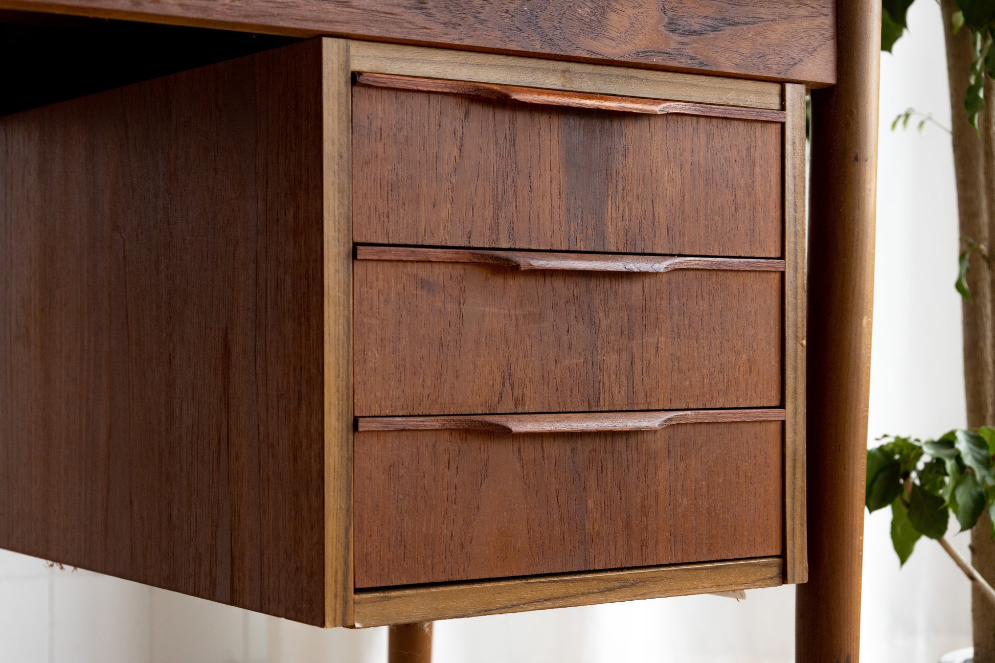 丹麥 柚木 單側 三抽 書桌 OLDANMARK