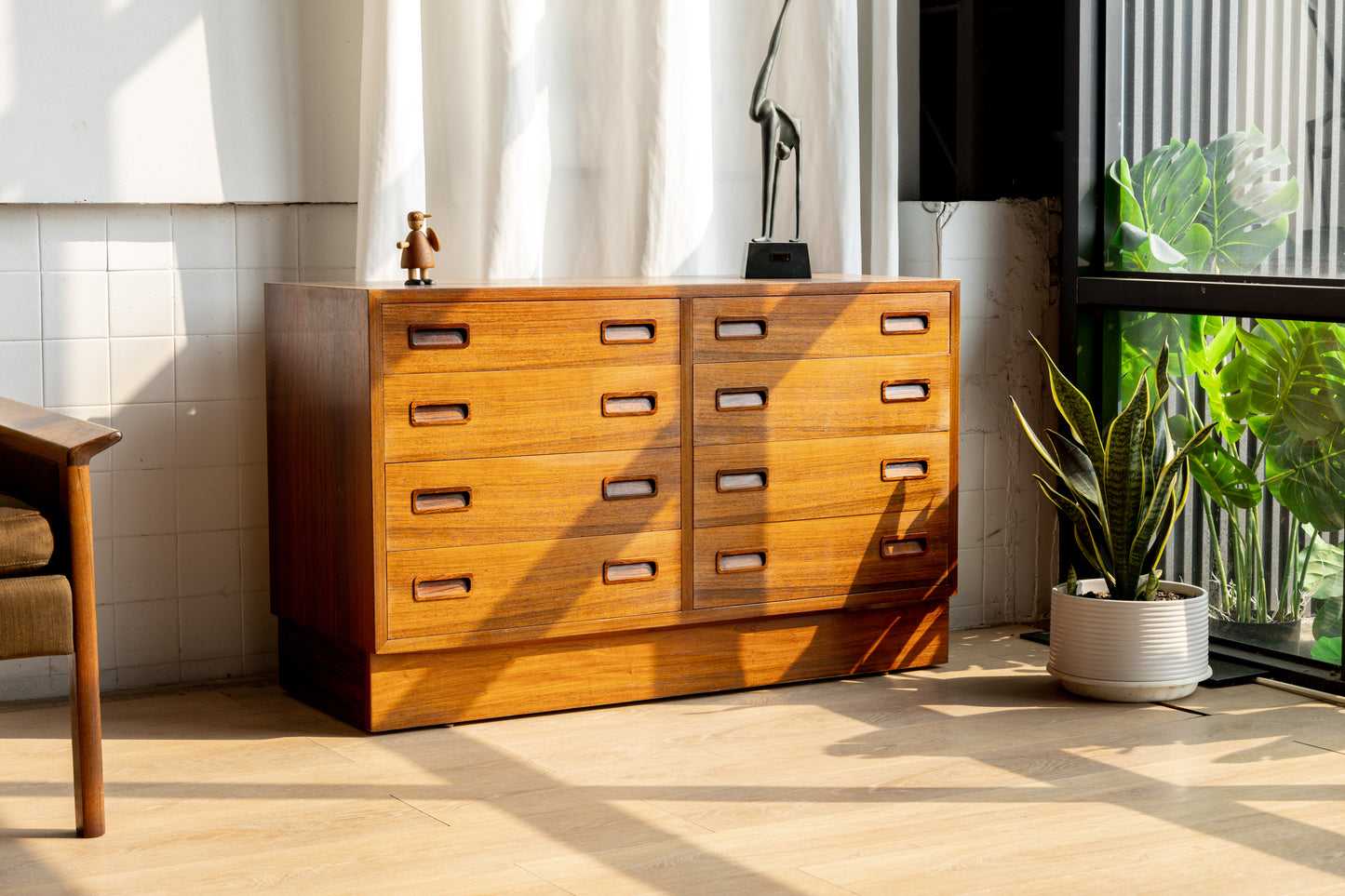 Poul Hundevad 丹麥 柚木 八抽 邊櫃 OLDANMARK