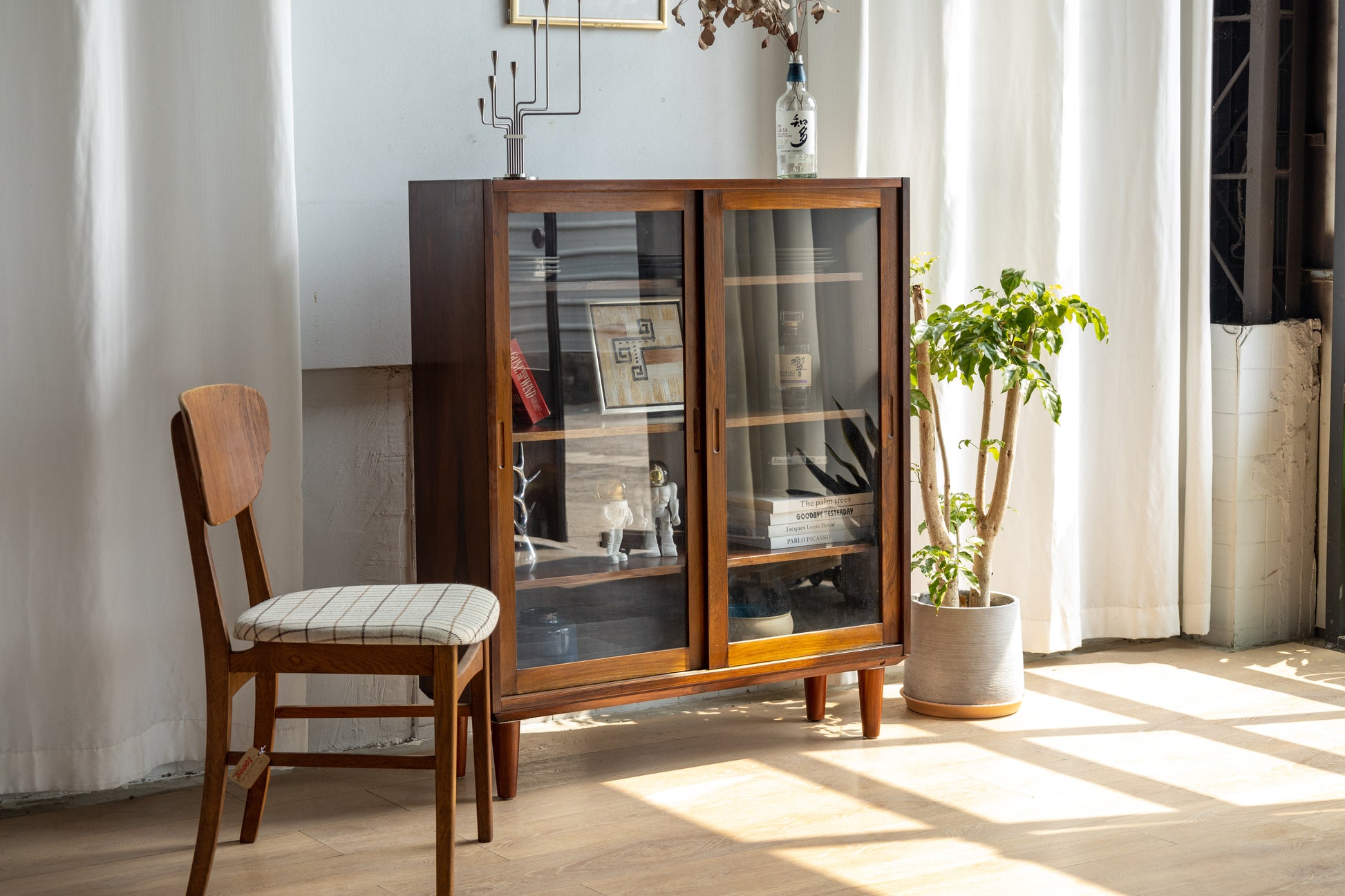 丹麥 玫瑰木 玻璃 滑門 邊櫃 OLDANMARK