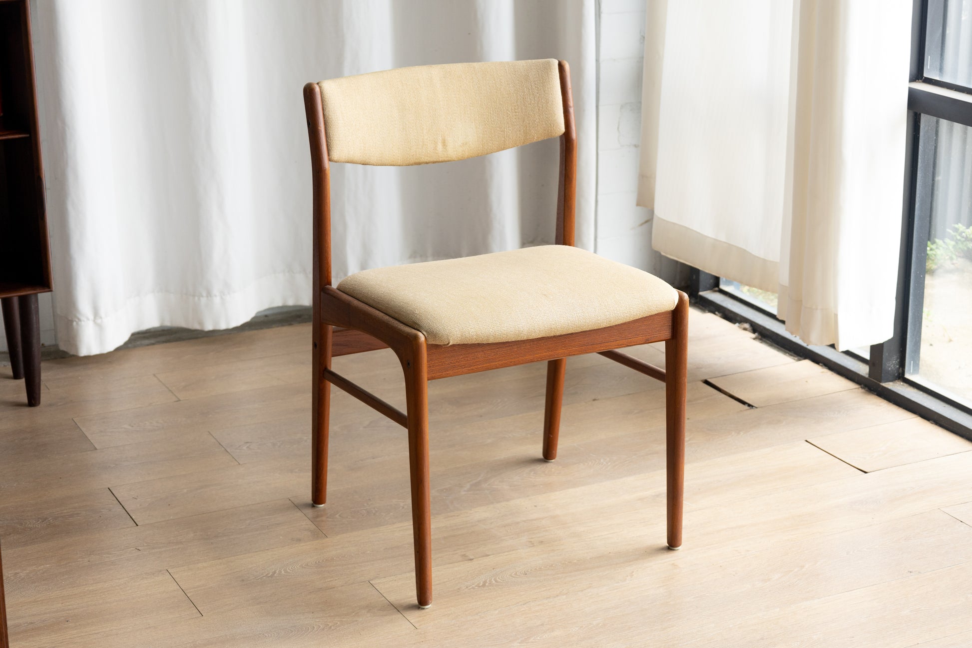 N&K Bungaard Rasmussen 柚木餐椅 OLDANMARK