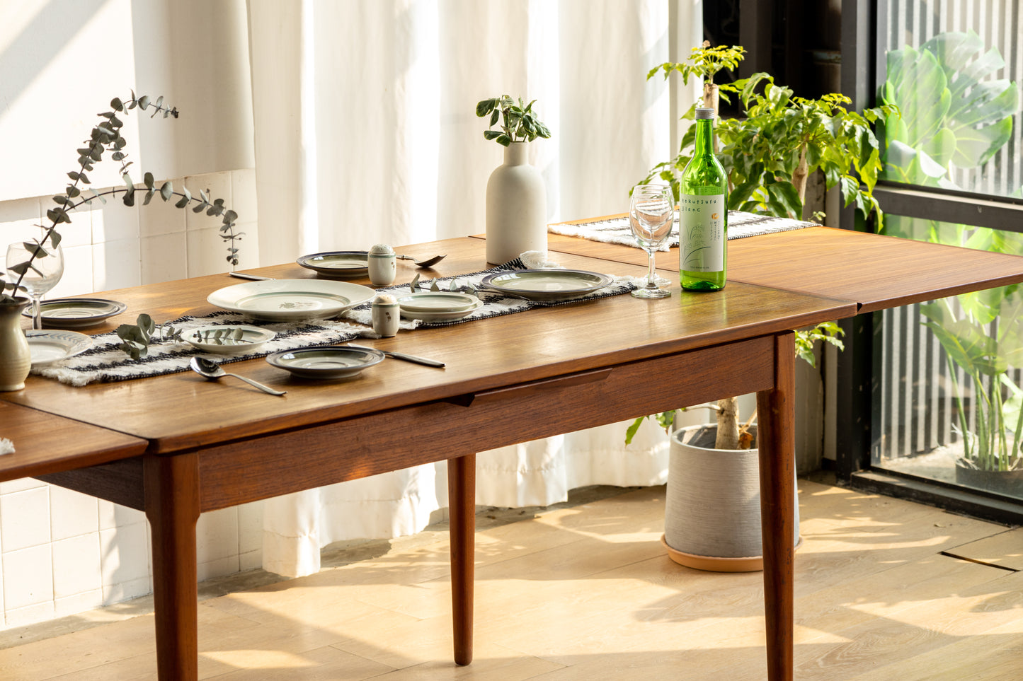 丹麥 柚木 抽拉式 延伸 餐桌 OLDANMARK