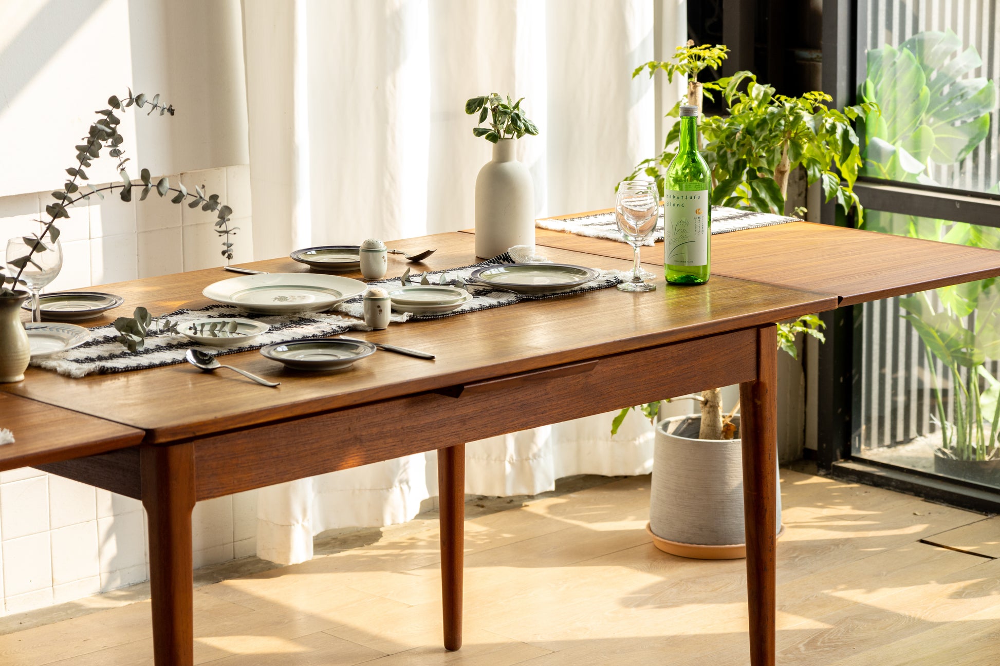 丹麥 柚木 抽拉式 延伸 餐桌 OLDANMARK